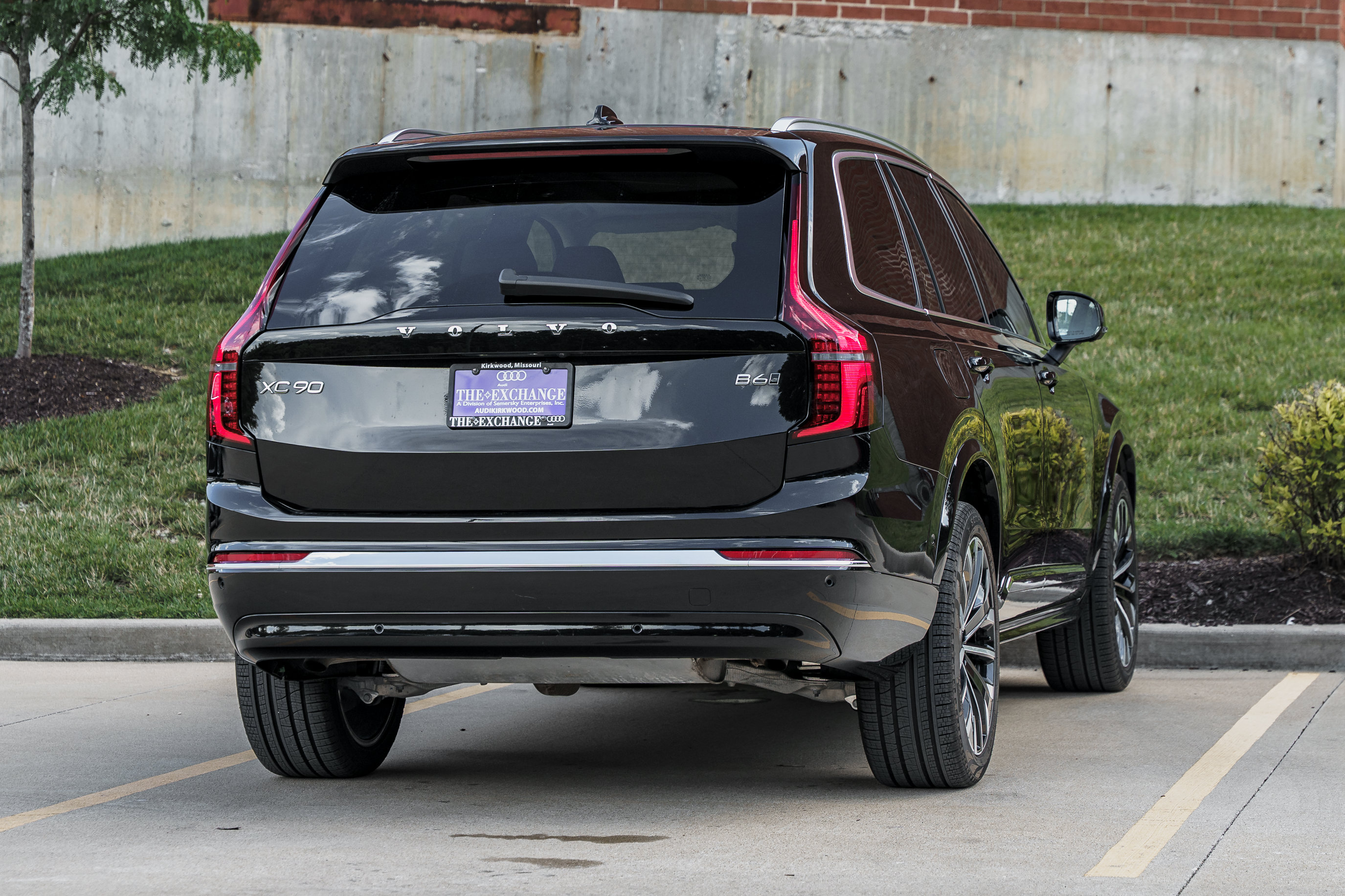 Used 2026 Volvo XC90 B6 Ultra AWD/4WD image 4