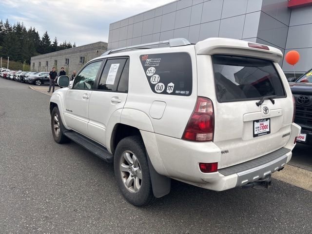 Used 2005 Toyota 4Runner SR5 AWD/4WD image 8