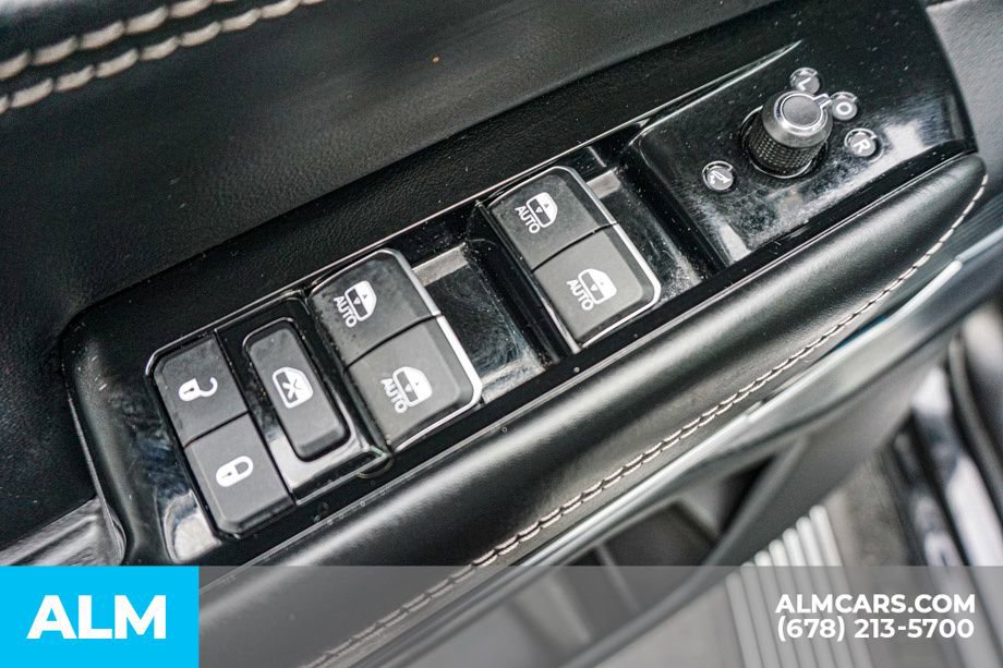 Used 2024 Jeep Grand Wagoneer L Series II w/ Quick Order Packagew 28T image 57