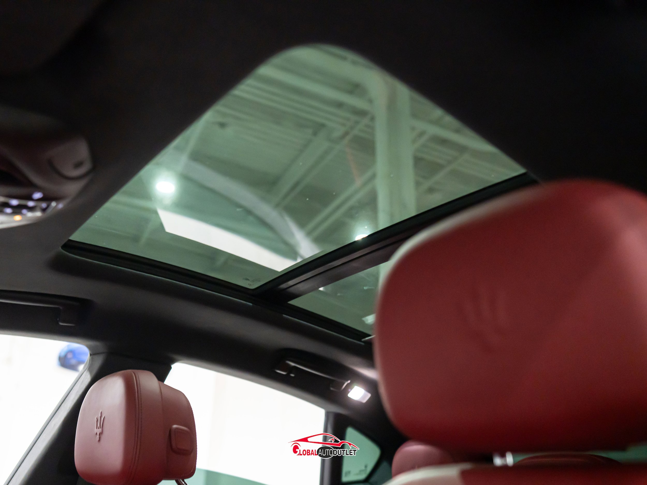 Used 2021 Maserati Levante S AWD/4WD image 37