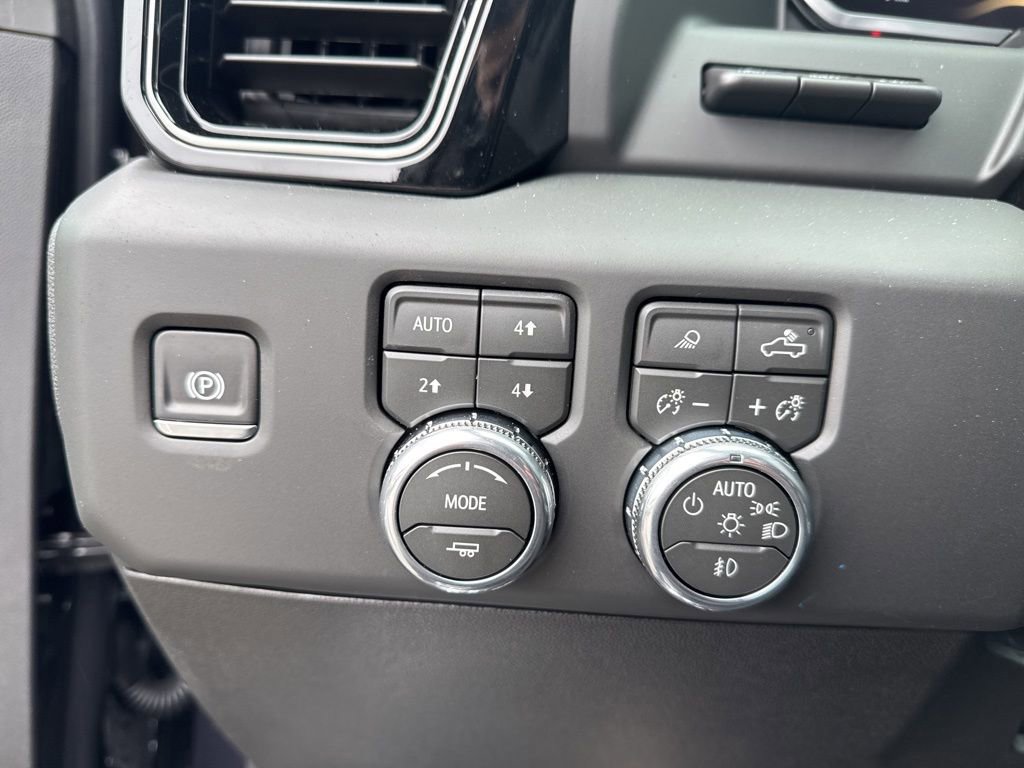 New 2026 GMC Sierra 2500 AT4 image 20