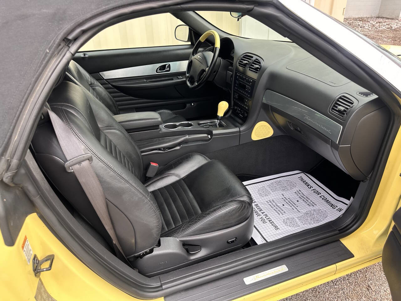 Used 2002 Ford Thunderbird Deluxe image 17