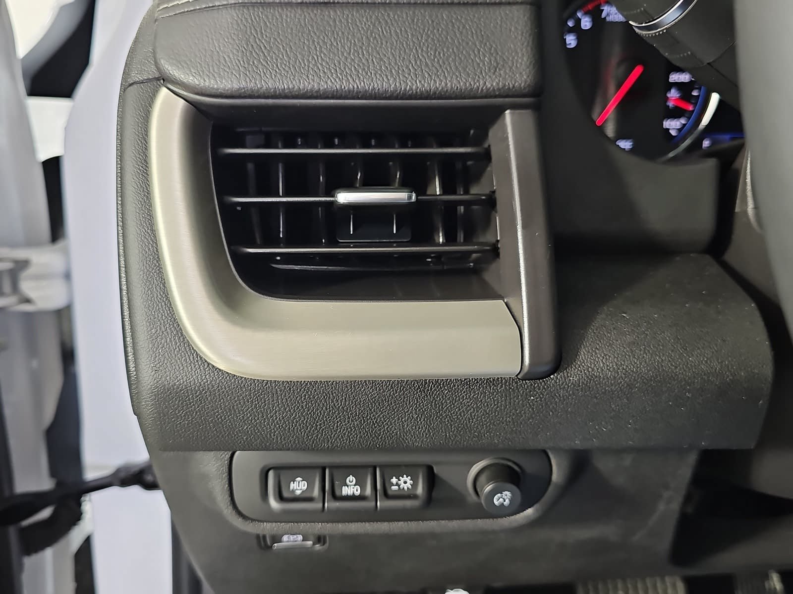 Used 2023 GMC Terrain Denali AWD/4WD image 24