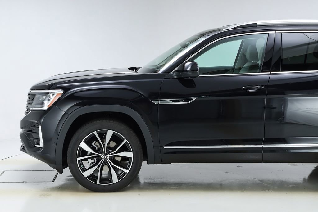 New 2026 Volkswagen Atlas SEL Premium R-Line image 3
