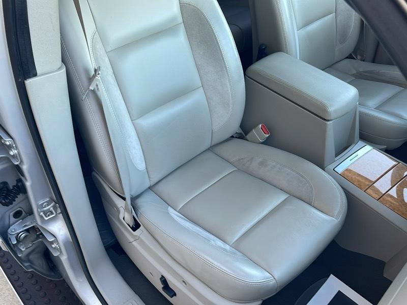 Used 2008 Chrysler Aspen Limited AWD/4WD image 51