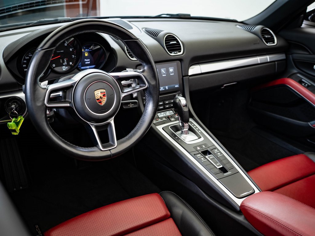 Certified 2018 Porsche 718 Boxster image 4