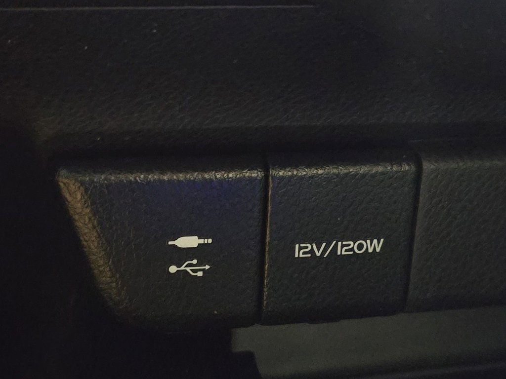 Used 2018 Toyota Camry SE image 27