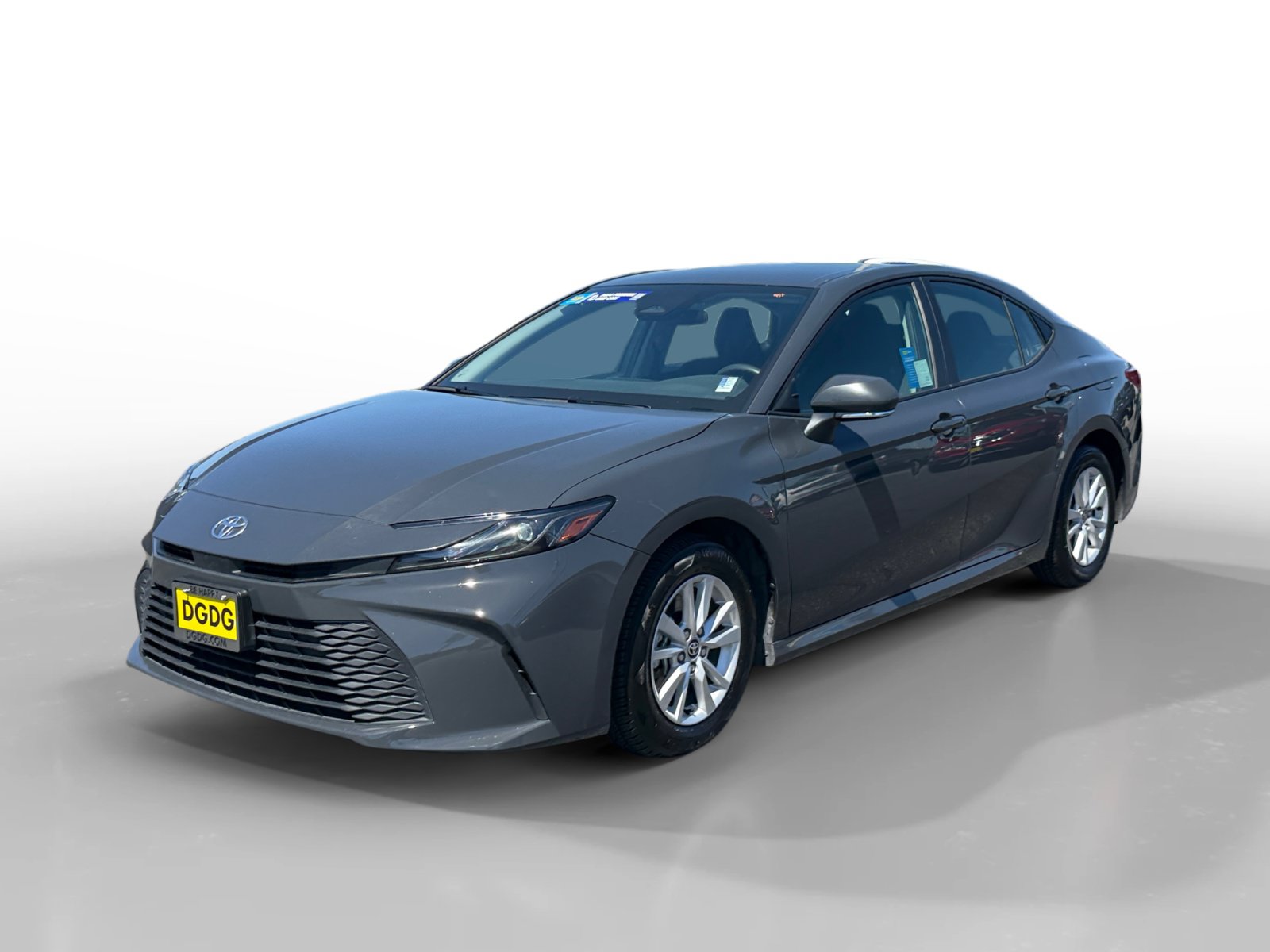 Used 2025 Toyota Camry LE FWD image 1