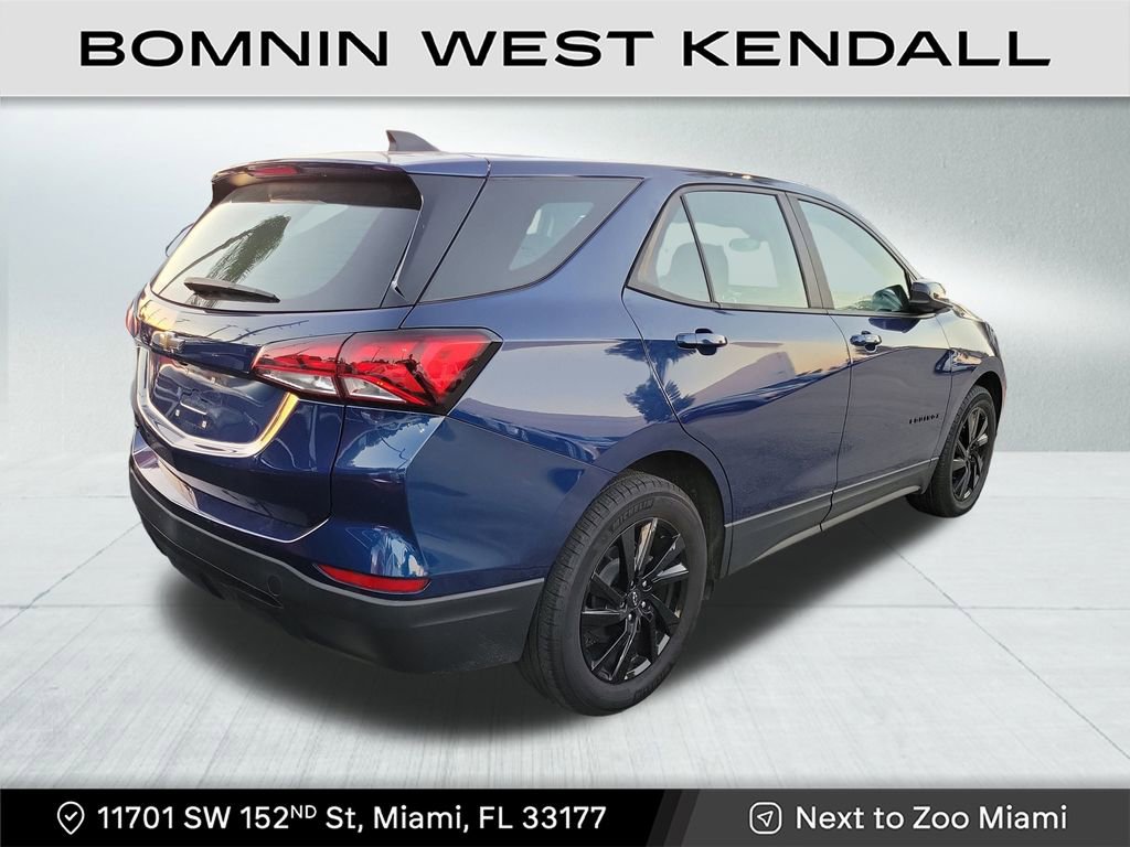 Used 2023 Chevrolet Equinox LS w/ Midnight Edition image 4