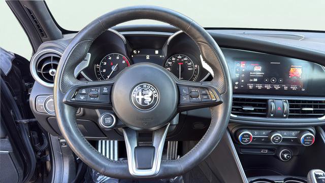Used 2022 Alfa Romeo Giulia Veloce image 15