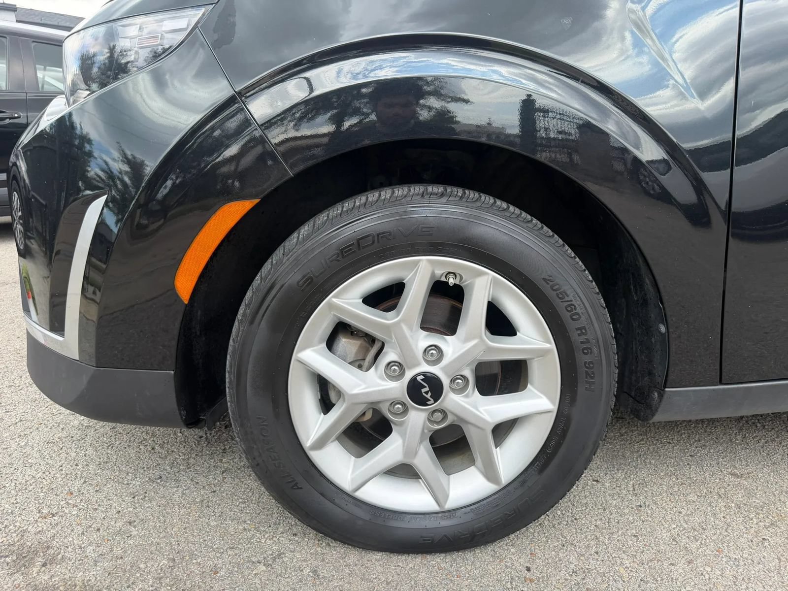 Used 2023 Kia Soul LX w/ LX Technology Package FWD image 31