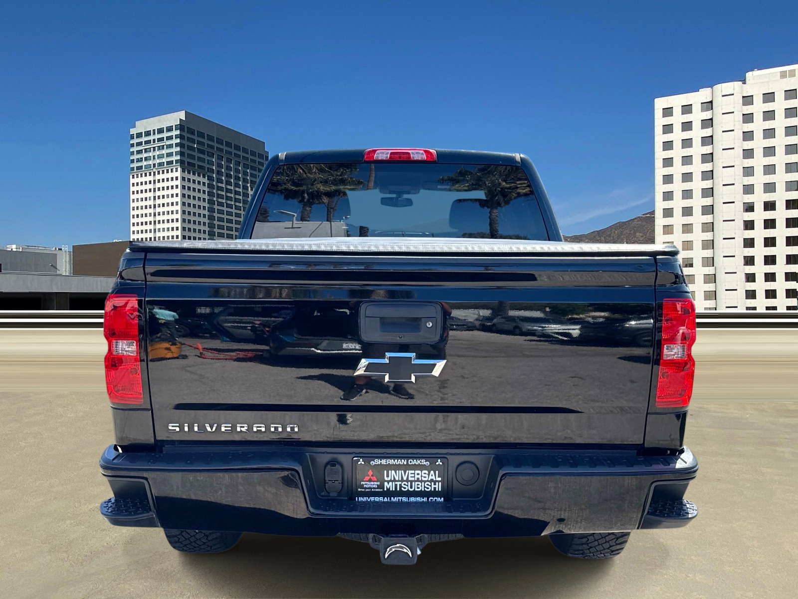 Used 2018 Chevrolet Silverado 1500 Custom w/ Custom Value Package RWD image 4