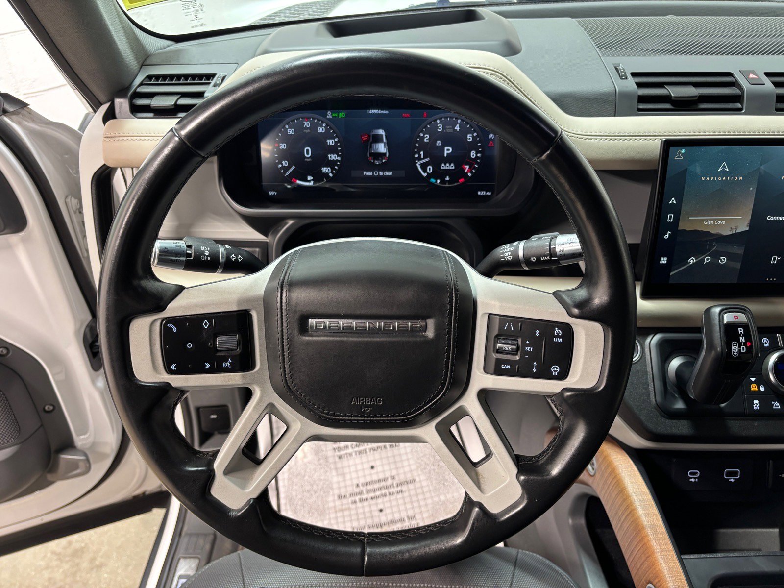 Used 2022 Land Rover Defender 110 X-Dynamic HSE AWD/4WD image 18