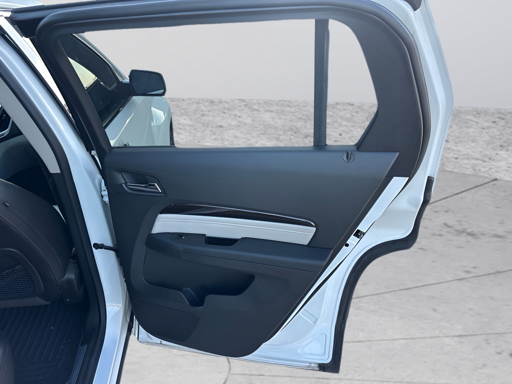 Used 2016 GMC Terrain Denali w/ Cargo Package FWD image 38