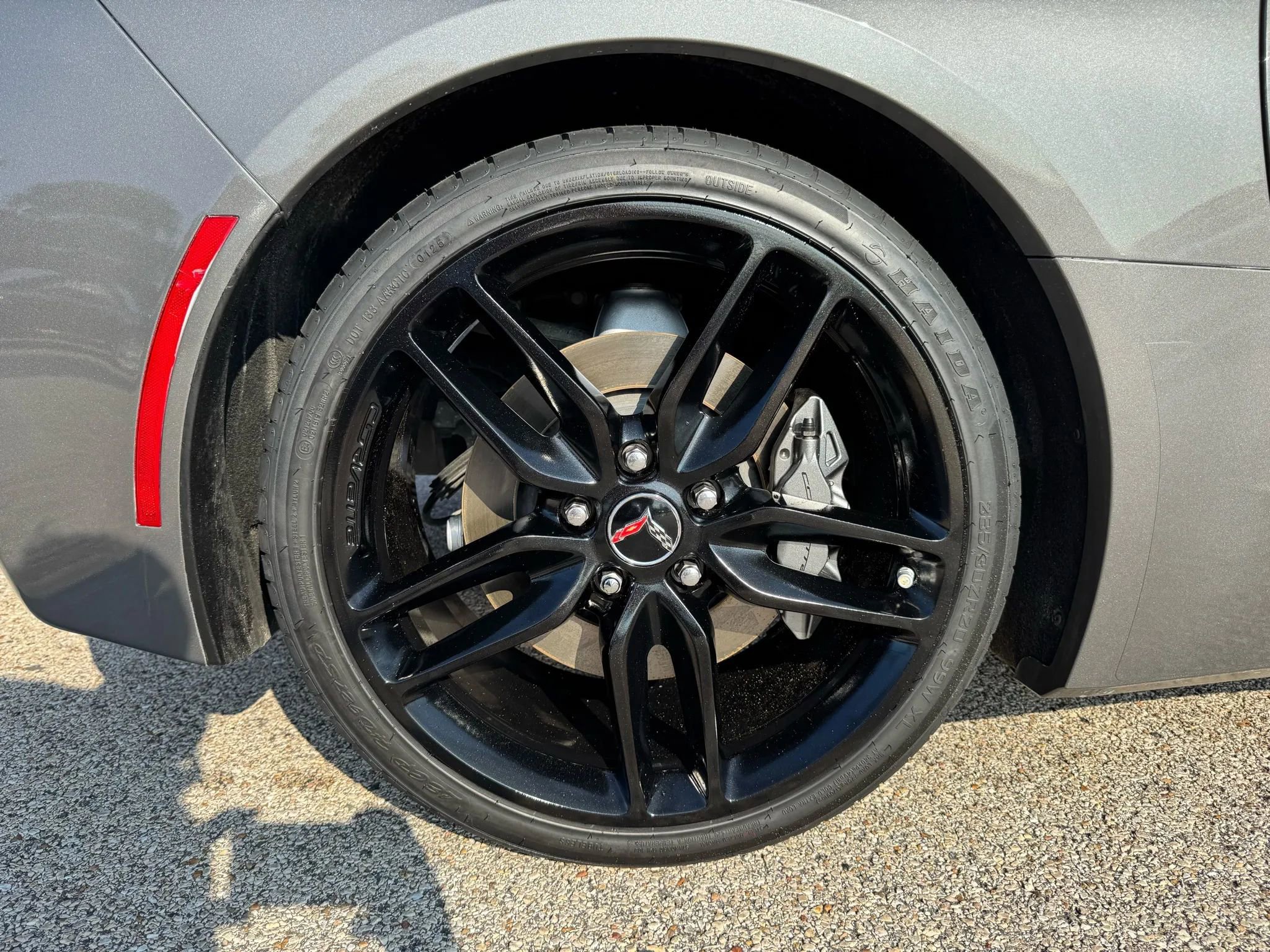 Used 2015 Chevrolet Corvette Stingray Coupe w/ ZF1 Appearance Package image 14