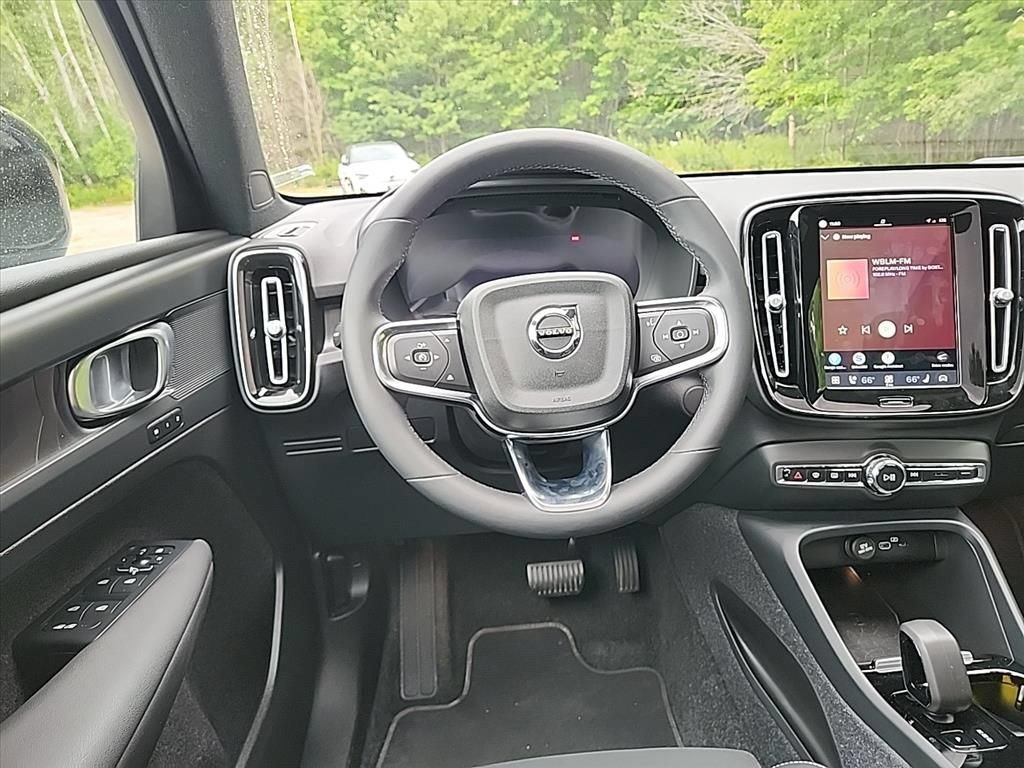 Certified 2023 Volvo C40 P8 Recharge Plus w/ Climate Package AWD/4WD image 34