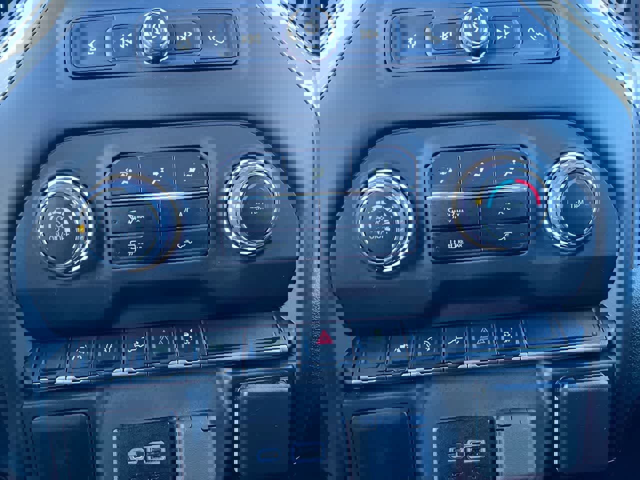 Used 2023 Chevrolet Silverado 1500 Custom image 19