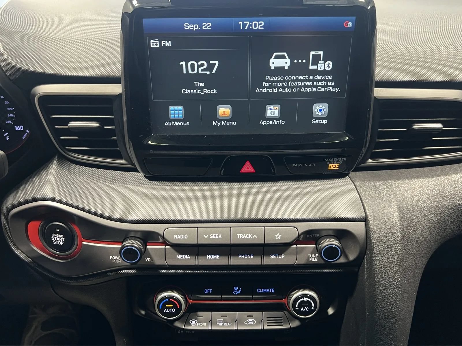 Used 2020 Hyundai Veloster 2.0 Premium FWD image 35
