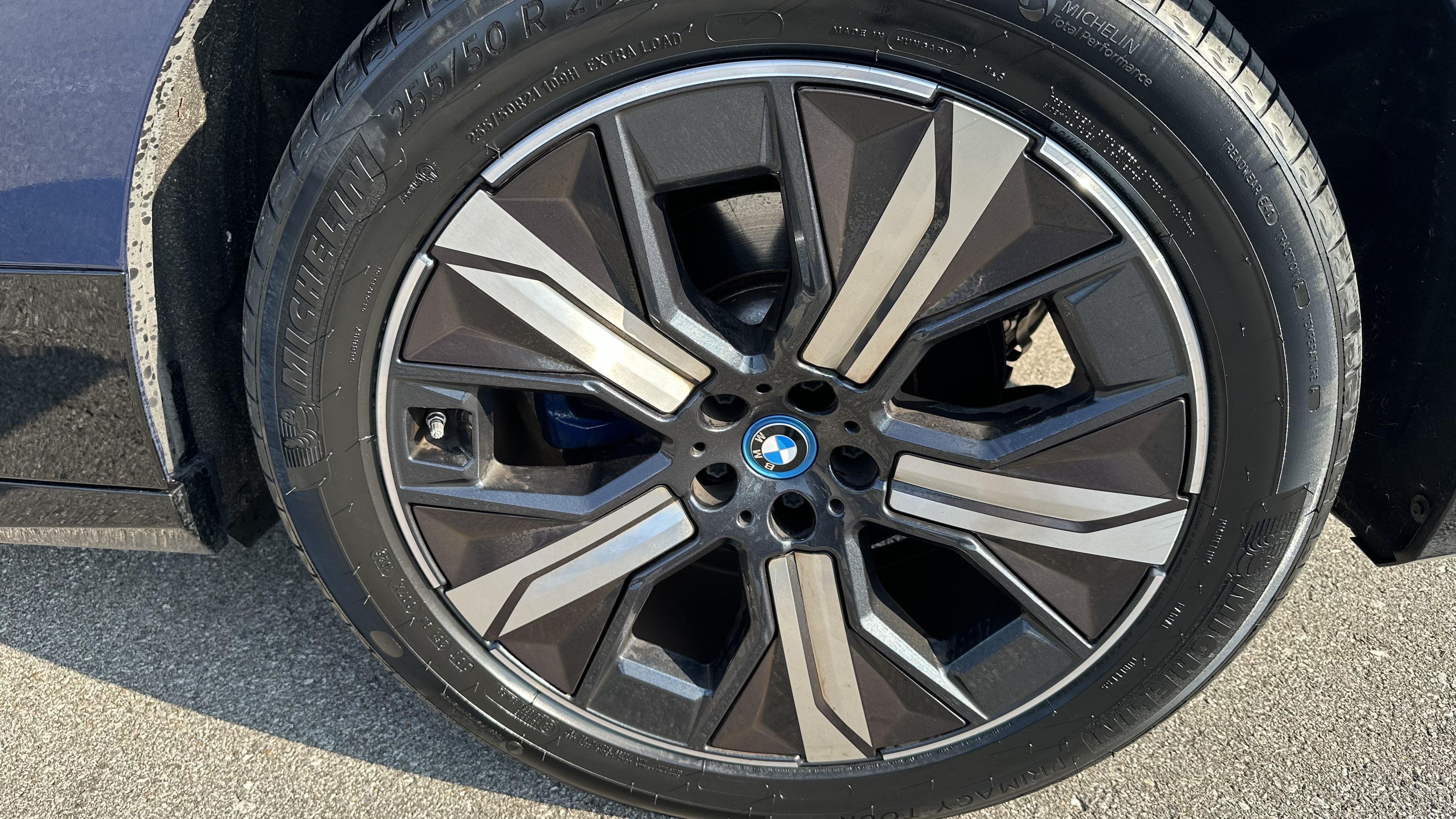 Certified 2024 BMW iX xDrive50 w/ Sport Package AWD/4WD image 13