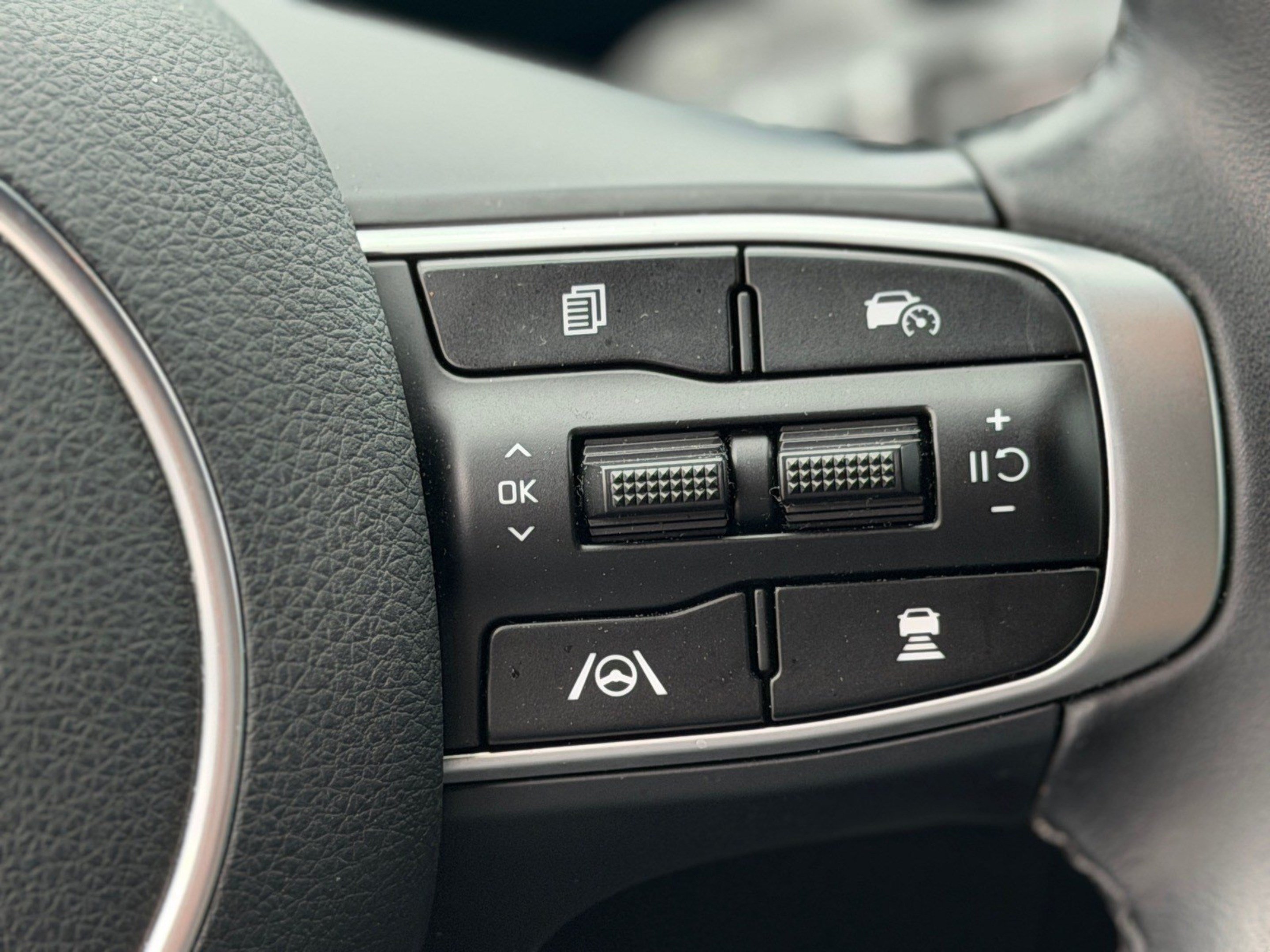 Certified 2025 Kia K5 GT-Line AWD/4WD image 37