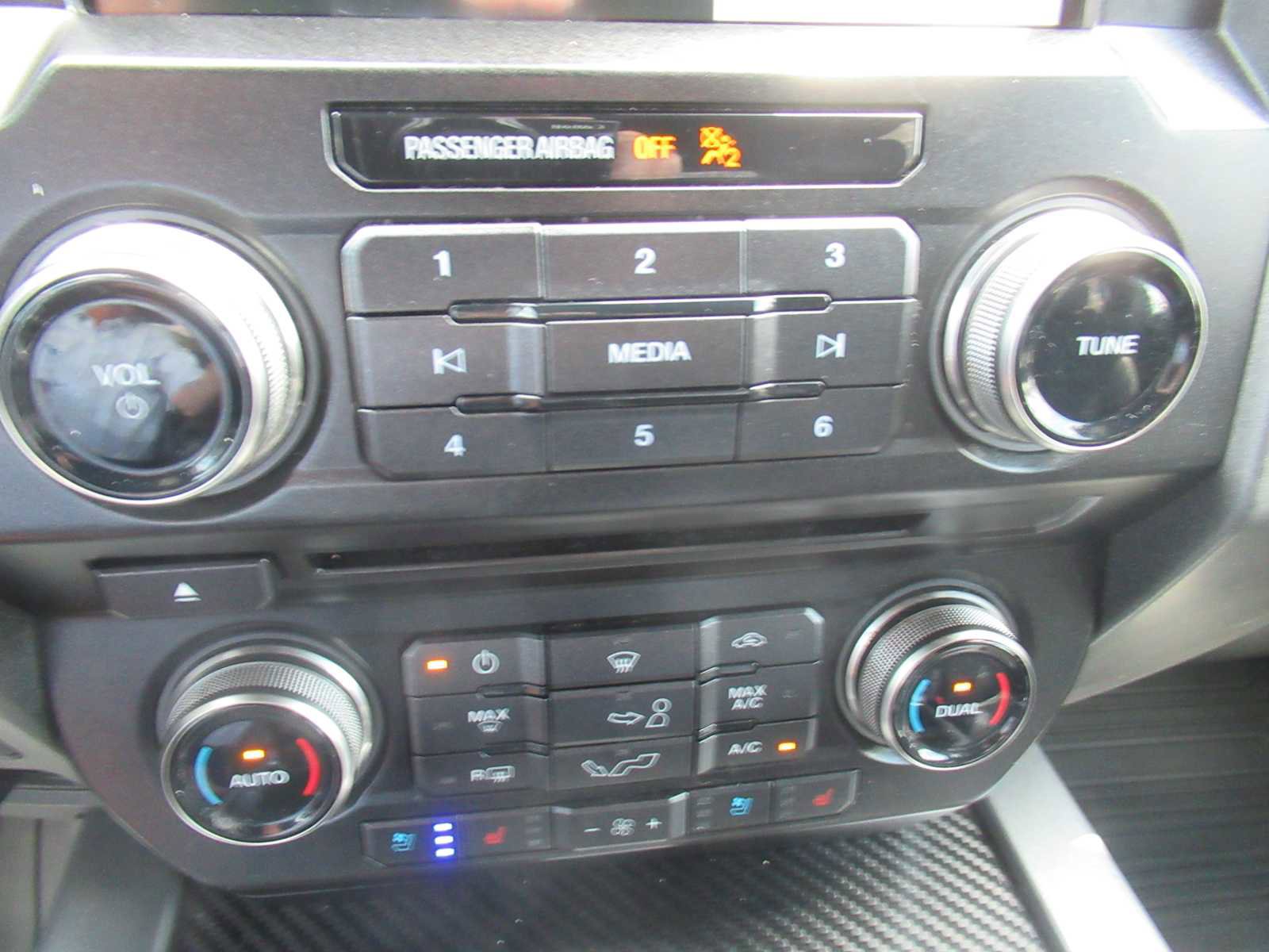 Used 2018 Ford F150 Raptor w/ Equipment Group 802A Luxury image 33