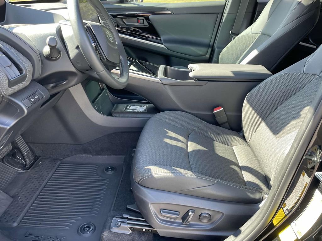 Used 2024 Toyota bZ4X XLE image 13