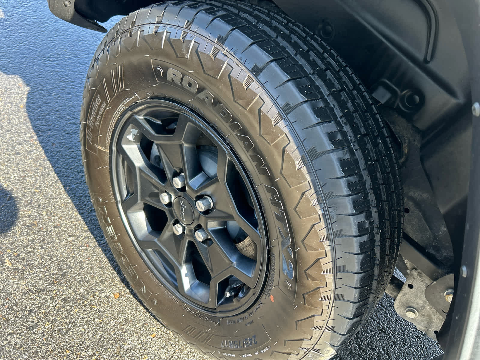 Used 2023 Jeep Wrangler Unlimited w/ Cold Weather Group image 15