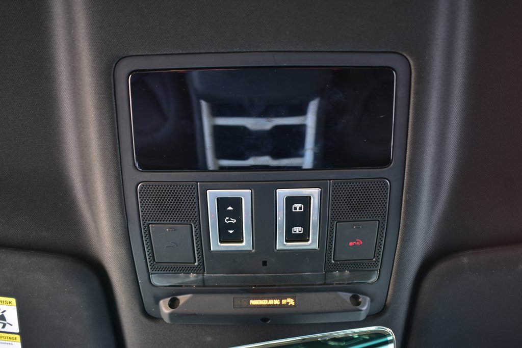 Used 2025 Land Rover Defender 110 S image 45