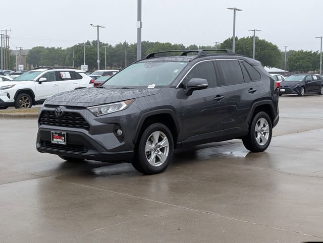 Used 2020 Toyota RAV4 XLE w/ Convenience Package FWD image 8