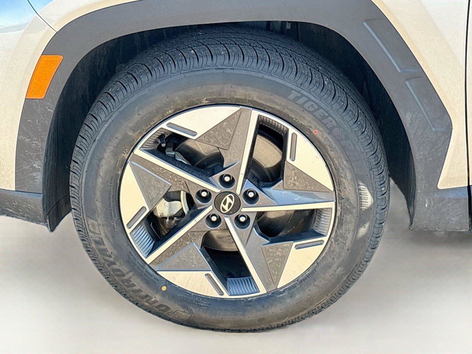 Used 2025 Hyundai Tucson SEL AWD/4WD image 29
