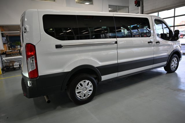 Used 2023 Ford Transit 350 XLT image 5