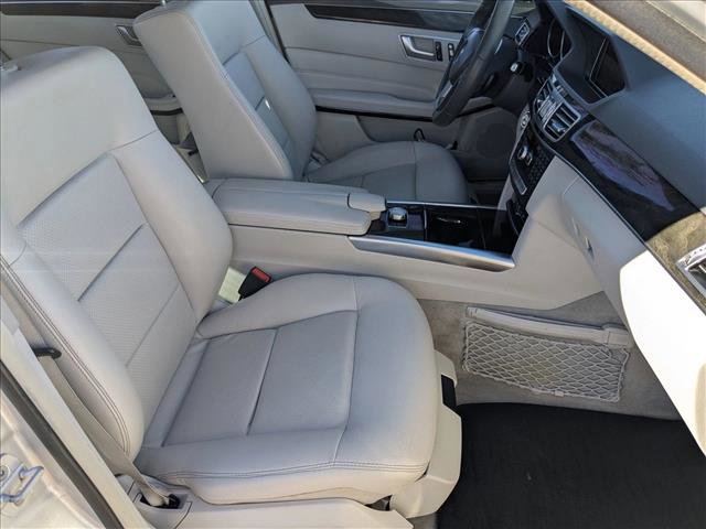 Used 2014 Mercedes-Benz E 350 4MATIC Sedan image 22