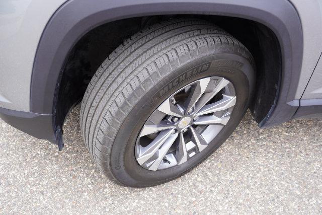 Used 2025 Chevrolet Equinox LT w/ Convenience Package II AWD/4WD image 14
