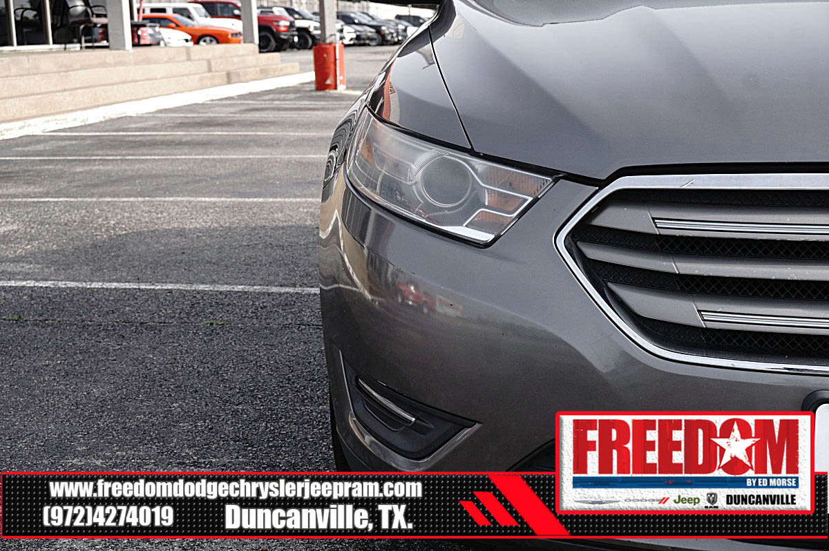 Used 2014 Ford Taurus SEL w/ Equipment Group 201A FWD image 41