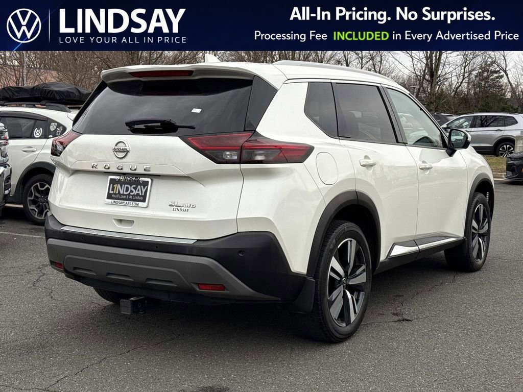 Used 2021 Nissan Rogue SL w/ Premium Package image 3