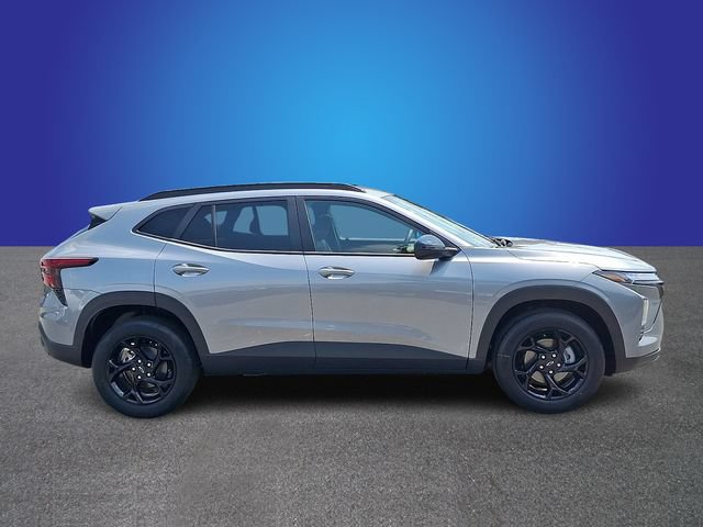 New 2026 Chevrolet Trax LT w/ Sunroof Package FWD image 3