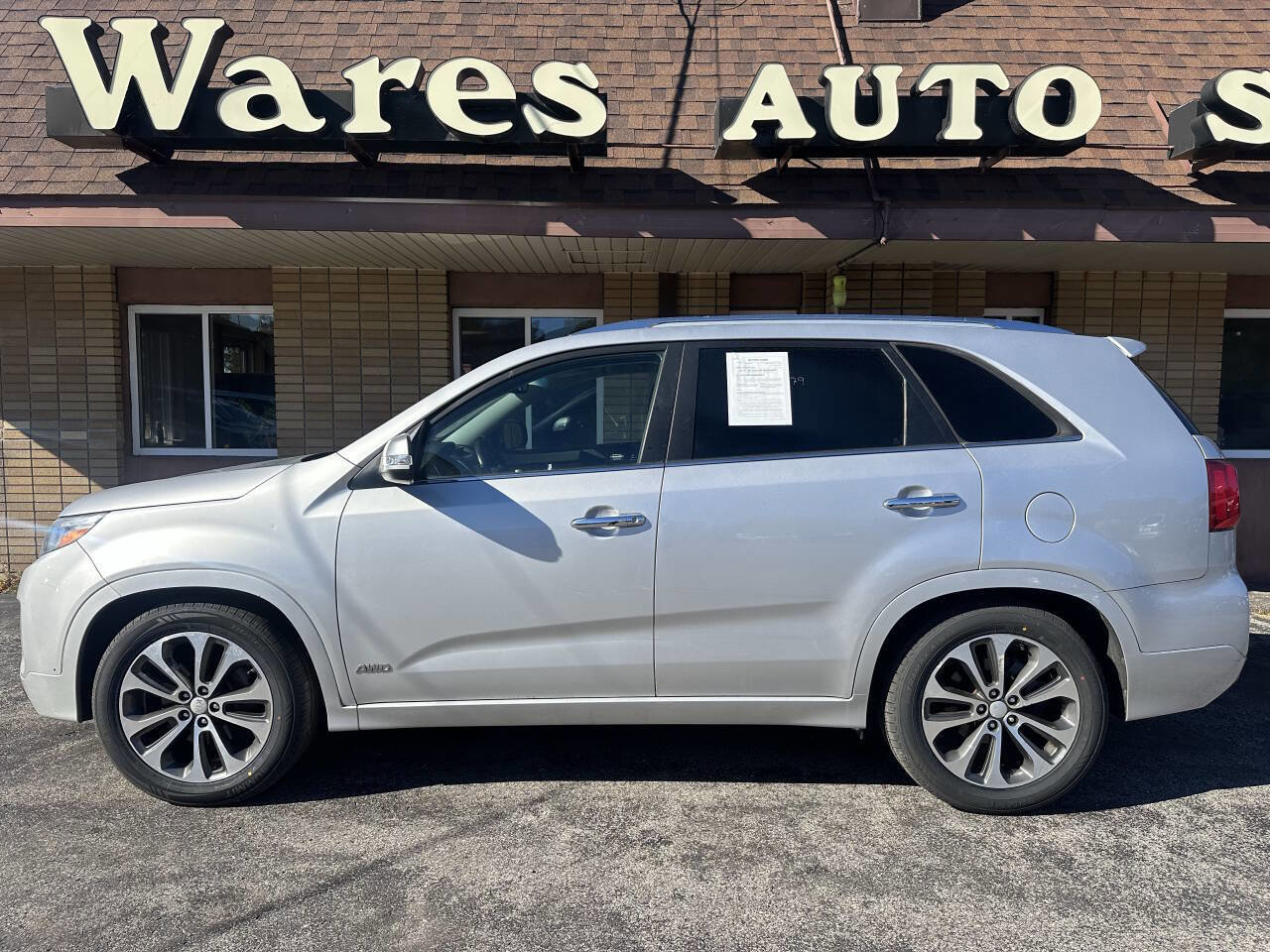 Used 2014 Kia Sorento SX w/ 3rd Row Package