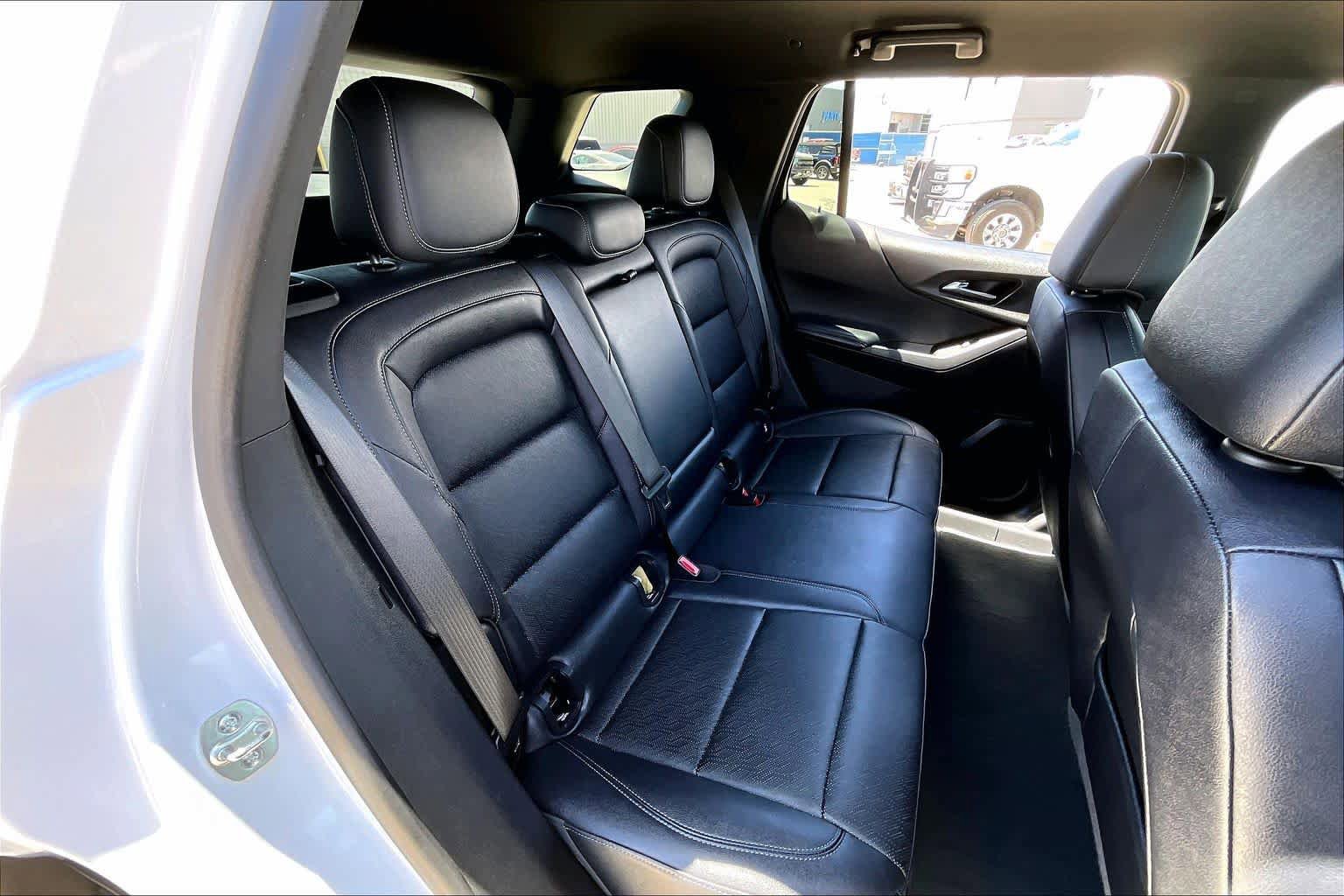 Used 2025 Chevrolet Equinox LT w/ Convenience Package II FWD image 18