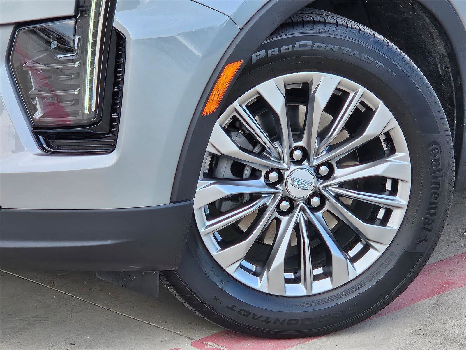 Certified 2024 Cadillac XT4 Premium Luxury w/ Cold Weather Package FWD image 6