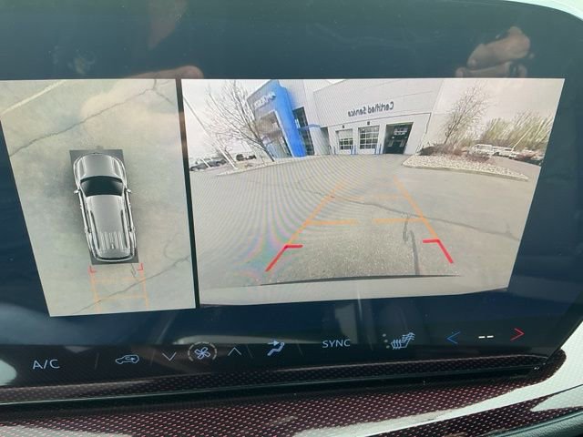 New 2026 Chevrolet Traverse Z71 w/ Driver Confidence Package image 24