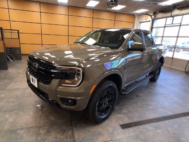 New 2026 Ford Ranger Lariat w/ FX4 Off-Road Package AWD/4WD image 3