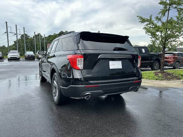 Used 2022 Ford Explorer XLT w/ Equipment Group 202A RWD image 3