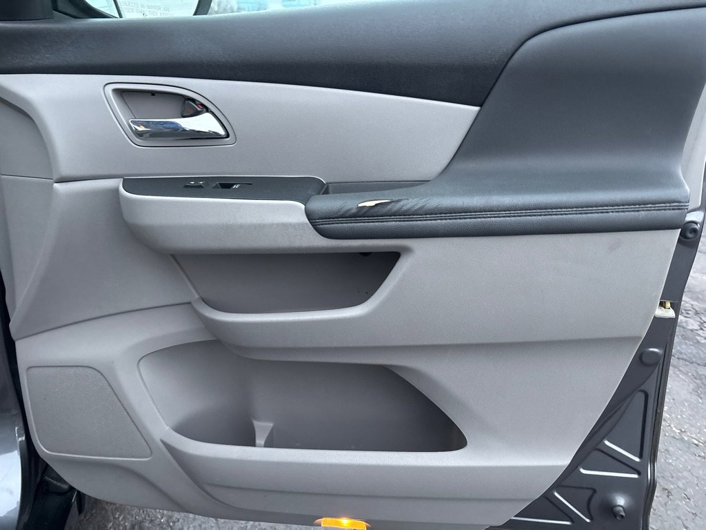 Used 2014 Honda Odyssey EX-L image 18