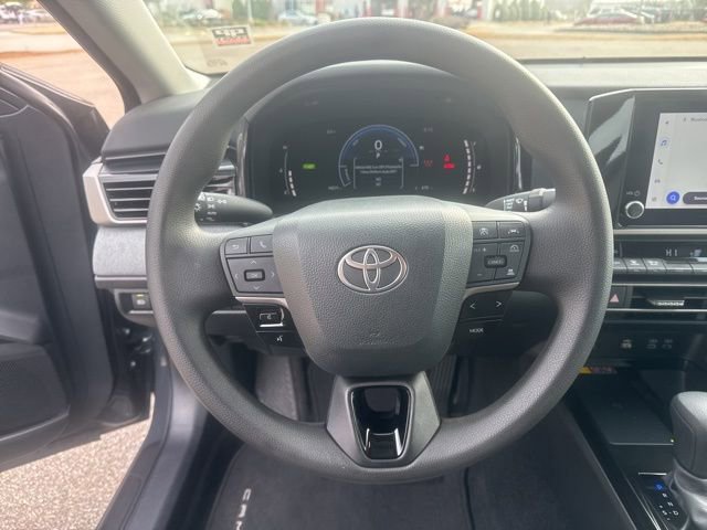 Used 2025 Toyota Camry LE image 26