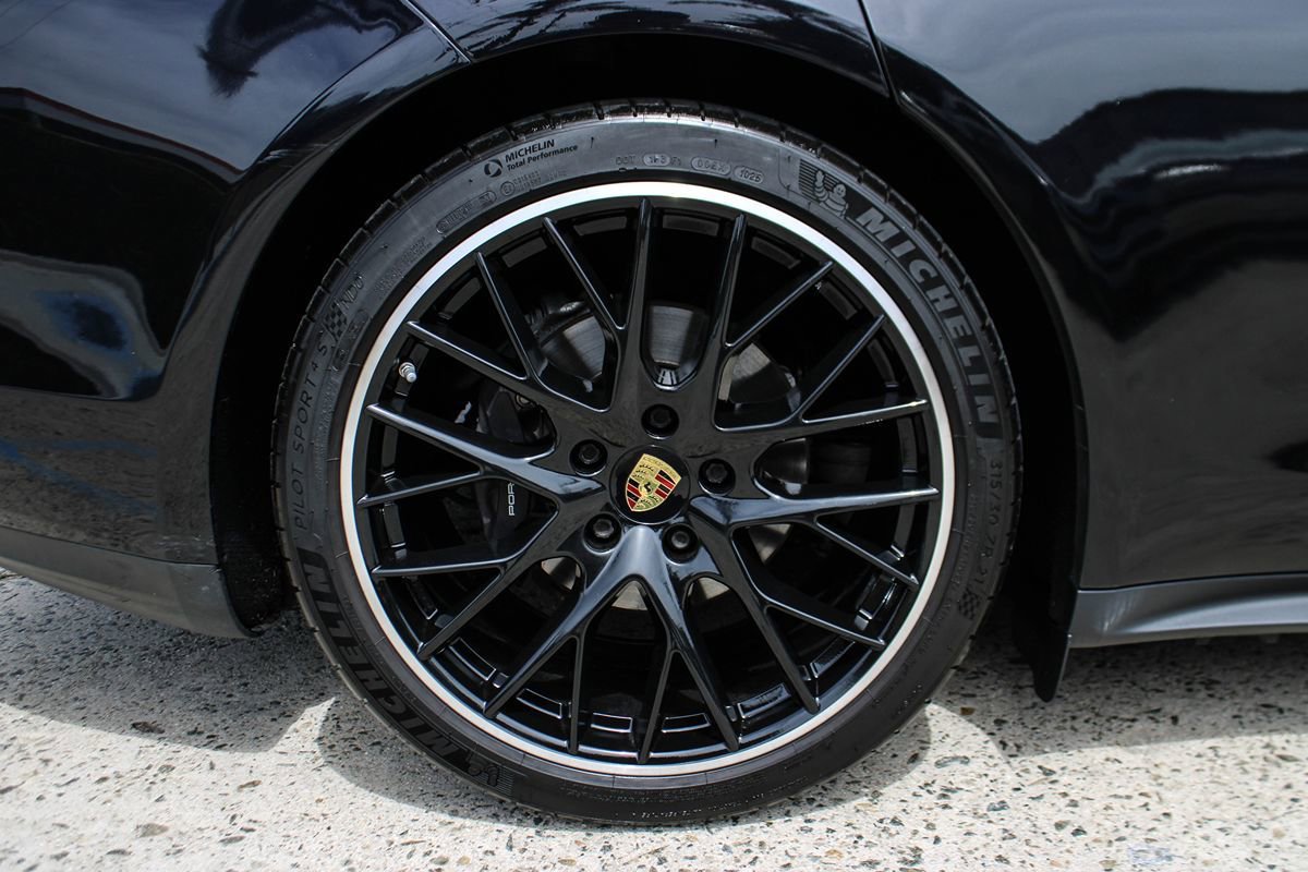 Used 2018 Porsche Panamera 4 AWD/4WD image 49