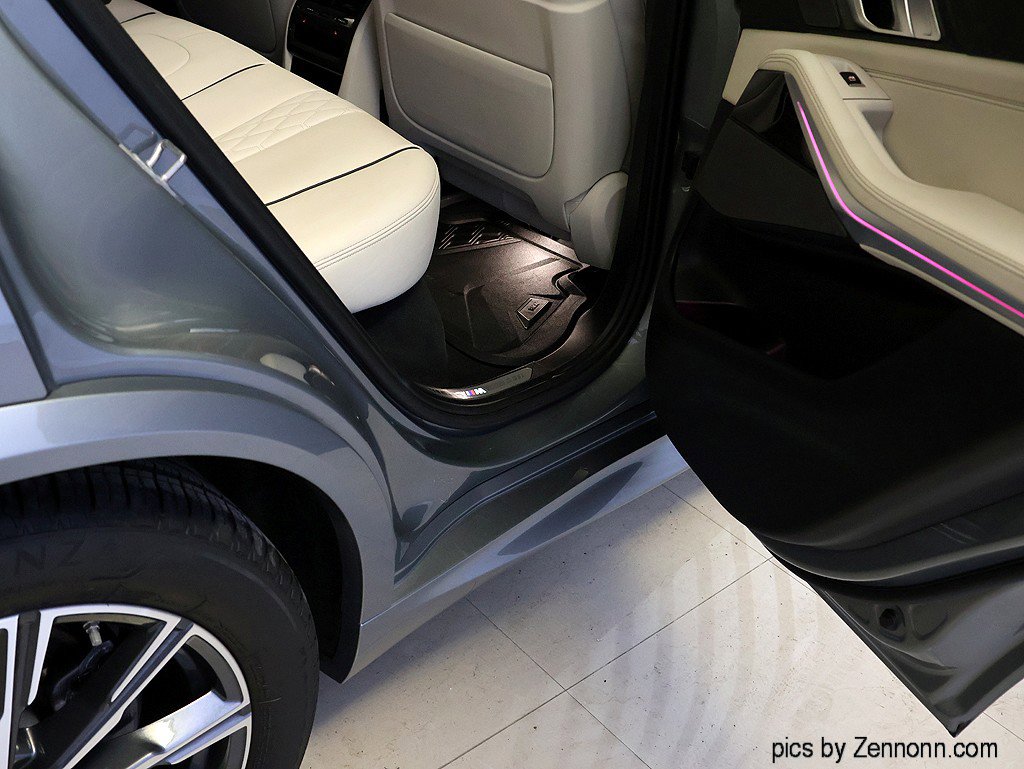 Certified 2024 BMW X5 xDrive40i w/ Executive Package image 33