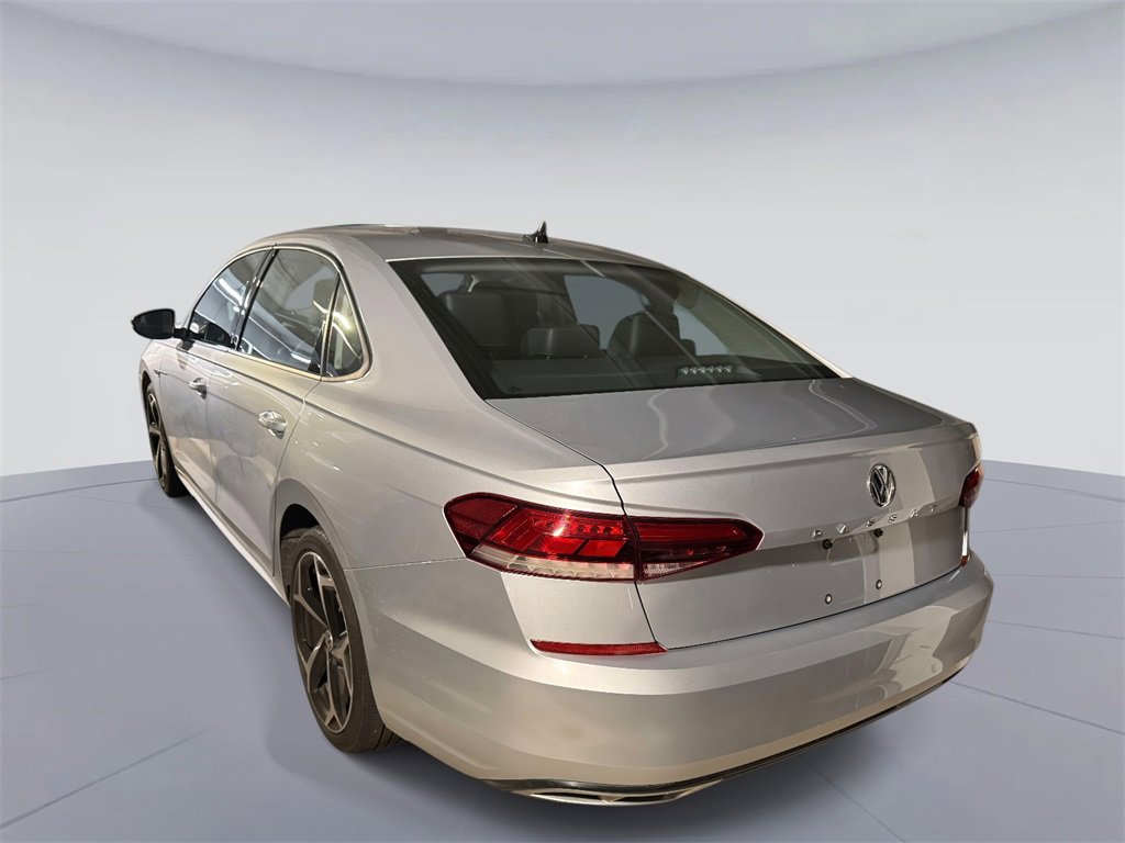 Used 2020 Volkswagen Passat 2.0T R-Line image 4