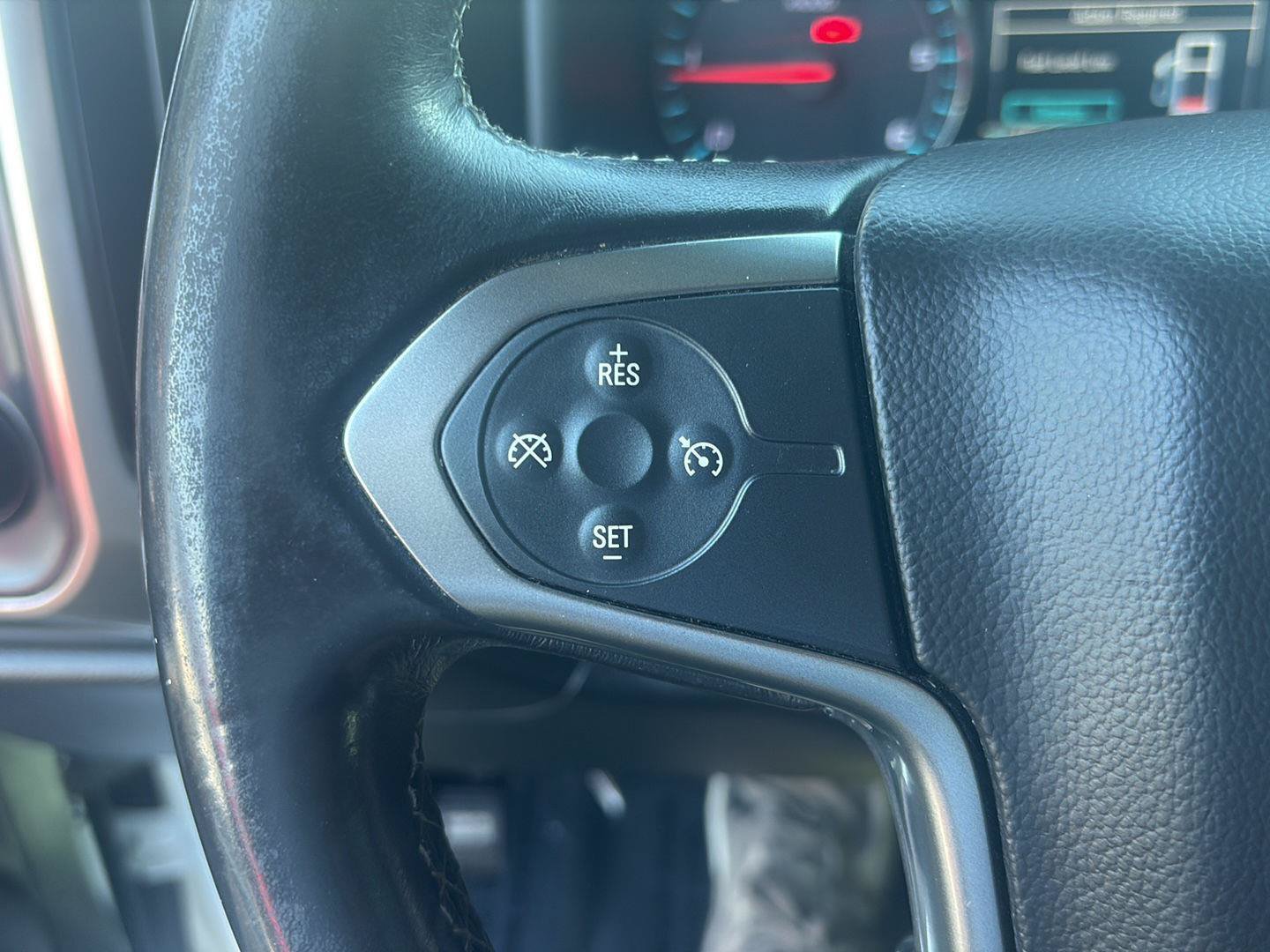 Used 2018 Chevrolet Silverado 1500 LT w/ All Star Edition RWD image 22