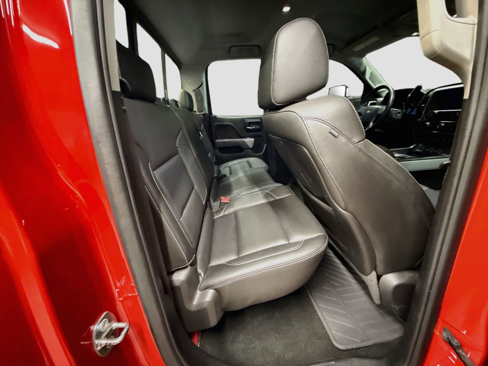 Used 2015 Chevrolet Silverado 2500 LTZ w/ LTZ Plus Package AWD/4WD image 30