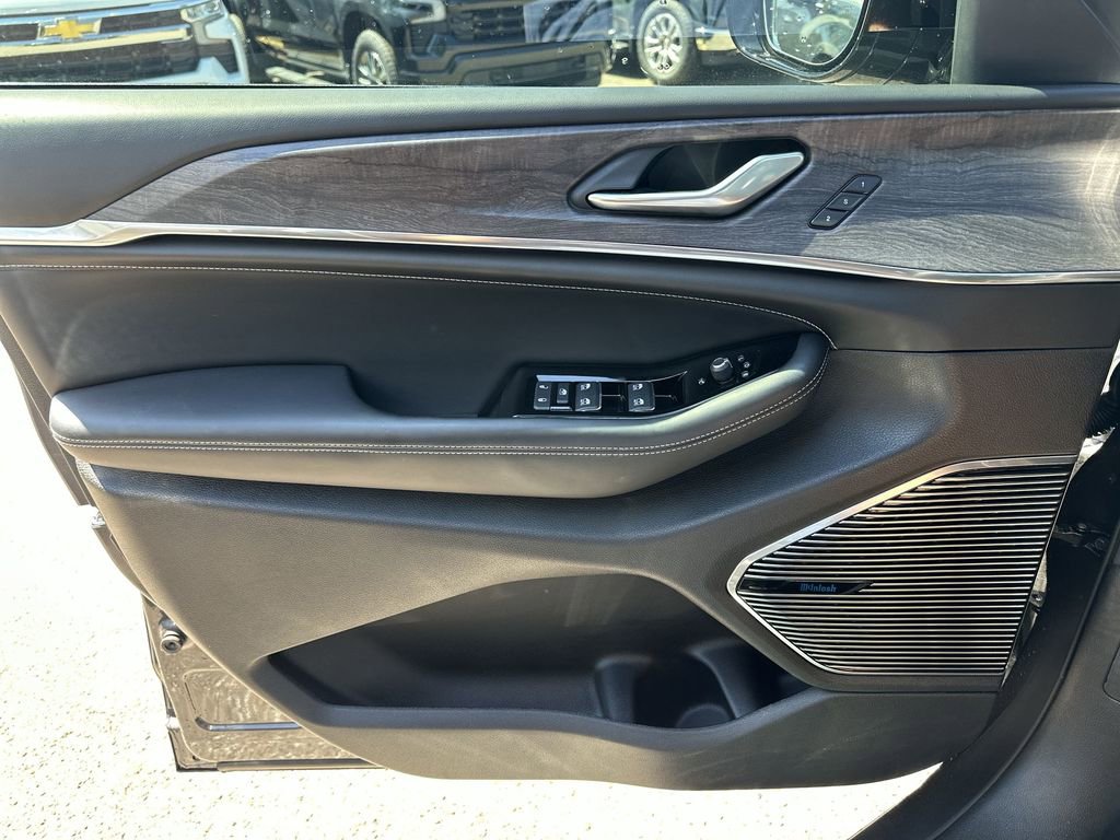 Used 2022 Jeep Grand Cherokee Overland image 31